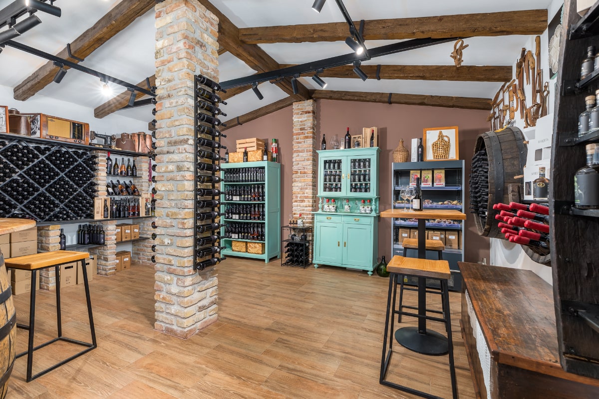 Vinarija Marčeta kušaona Vinarija Marčeta kušaona