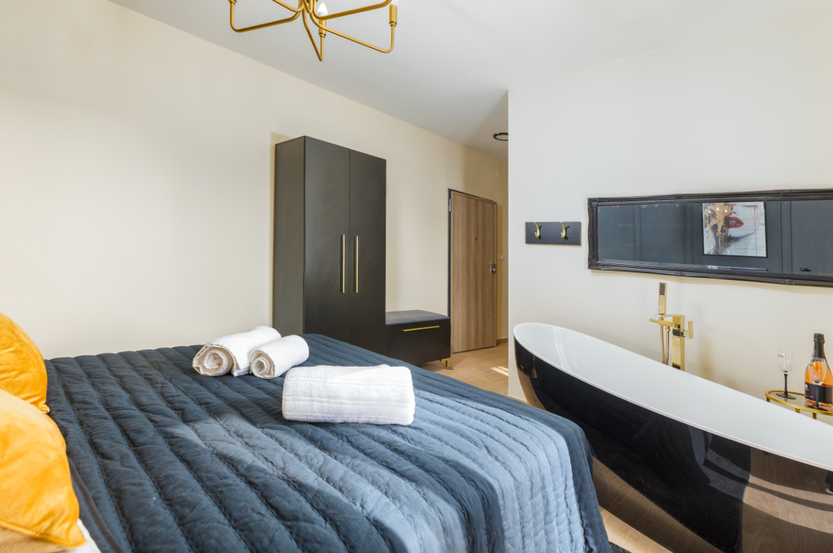 Luxury apartment – in-room bathtub (kapacitet 2 osobe) Luxury apartment - in-room bathtub (kapacitet 2 osobe)