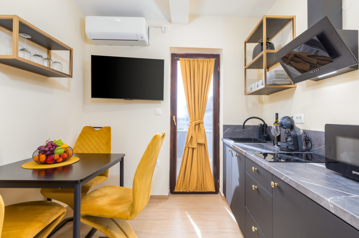 Luxury apartment – in-room bathtub (kapacitet 2 osobe) Luxury apartment - in-room bathtub (kapacitet 2 osobe)